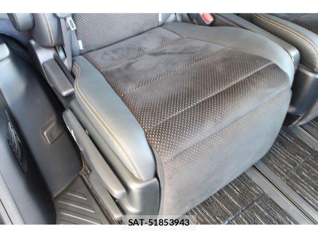 Toyota ALPHARD 2021-03 7325408-17