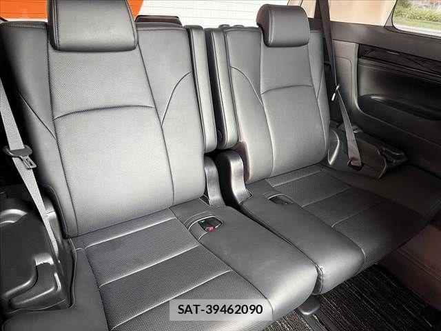 Toyota ALPHARD 2019-07 7325402-19