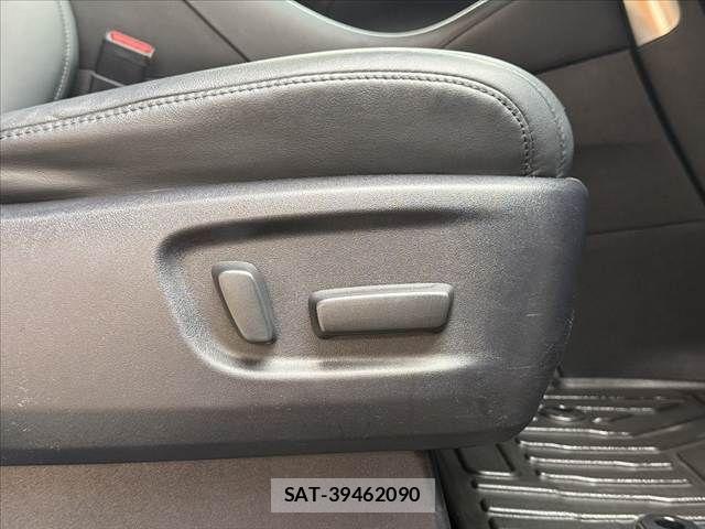Toyota ALPHARD 2019-07 7325402-28