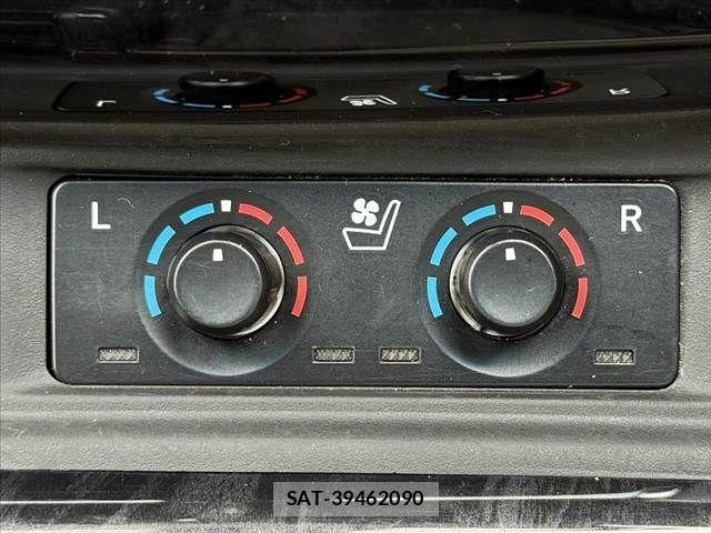 Toyota ALPHARD 2019-07 7325402-4