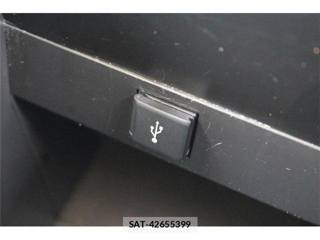Toyota ALPHARD 2021-03 7325417-23