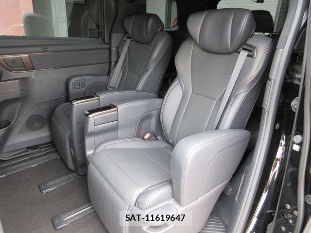 Toyota ALPHARD 2023-07 7325376-11