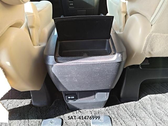 Toyota ALPHARD 2015-06 7356685-23