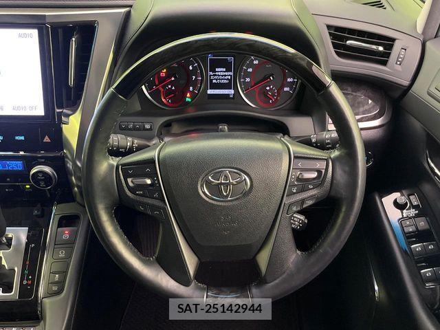 Toyota ALPHARD 2019-06 7356660-11