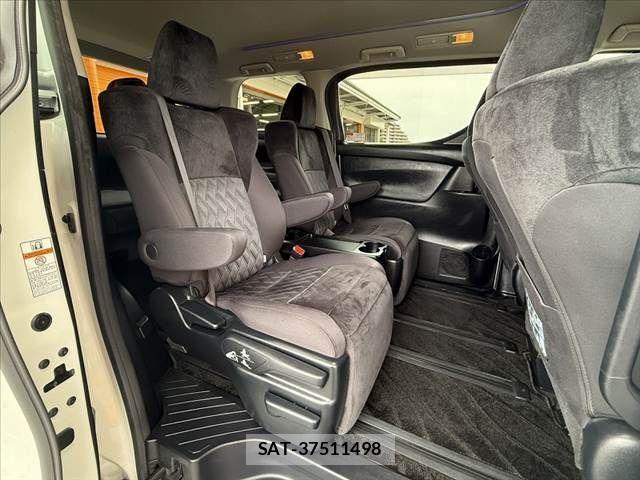 Toyota ALPHARD 2019-02 7356676-18