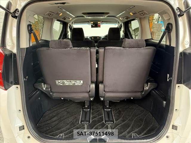 Toyota ALPHARD 2019-02 7356676-21