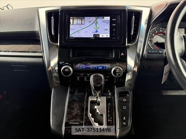 Toyota ALPHARD 2019-02 7356676-24