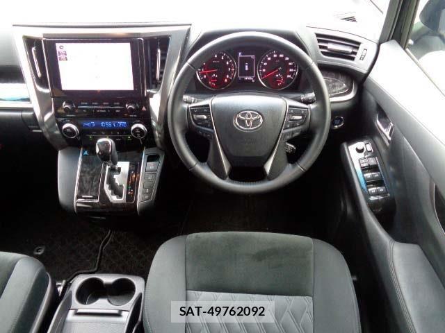 Toyota ALPHARD 2021-05 7356670-2