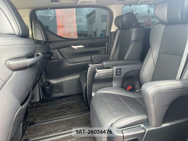 Toyota ALPHARD 2021-04 7356668-12