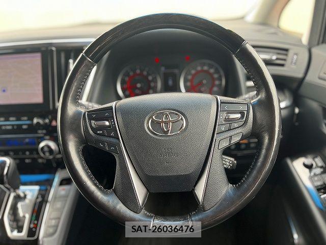 Toyota ALPHARD 2021-04 7356668-13