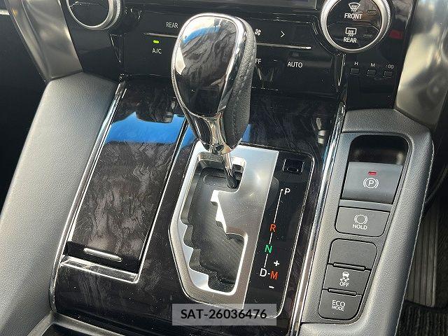 Toyota ALPHARD 2021-04 7356668-19