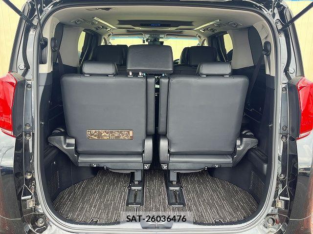 Toyota ALPHARD 2021-04 7356668-20
