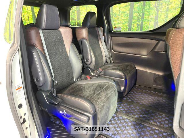 Toyota ALPHARD 2017-04 7356680-9