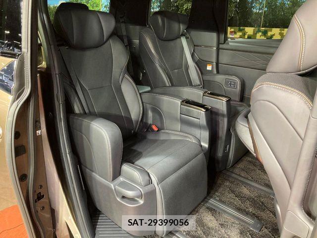 Toyota ALPHARD 2023-12 7356634-8