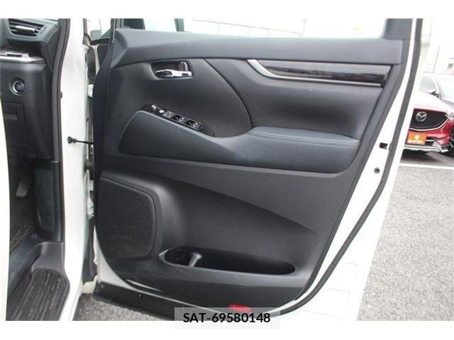 Toyota ALPHARD 2020-08 7356671-21