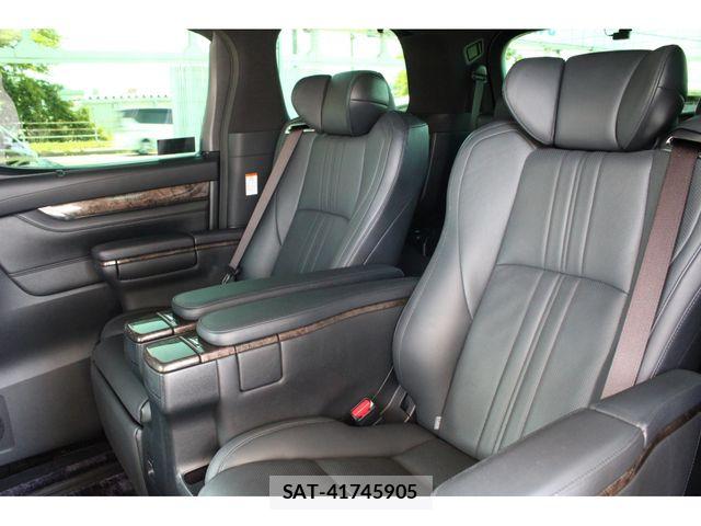Toyota ALPHARD 2022-02 7356650-13