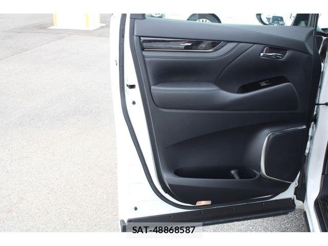 Toyota ALPHARD 2022-02 7356655-13