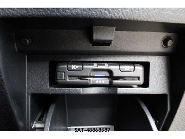 Toyota ALPHARD 2022-02 7356655-24