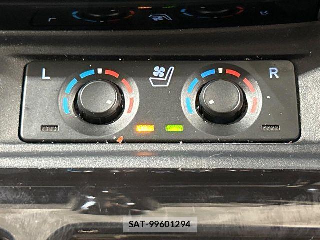 Toyota ALPHARD 2023-01 7356647-6