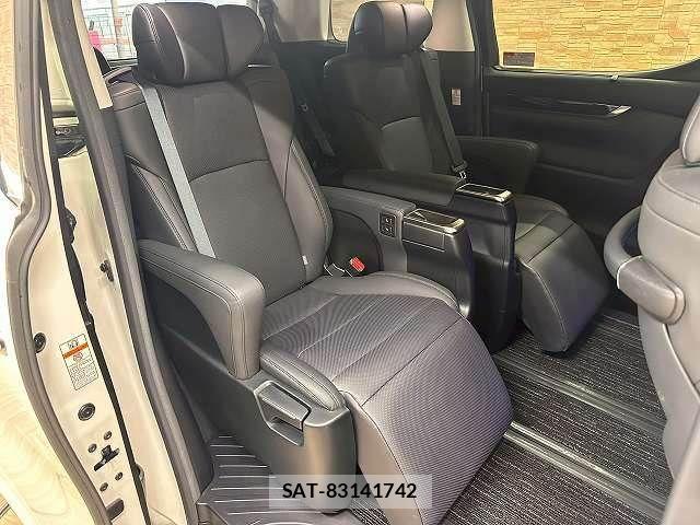 Toyota ALPHARD 2020-07 7356649-5