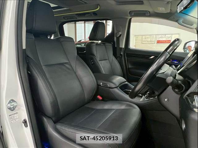 Toyota ALPHARD 2021-04 7356657-8