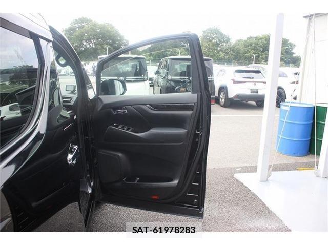 Toyota ALPHARD 2021-03 7356683-19