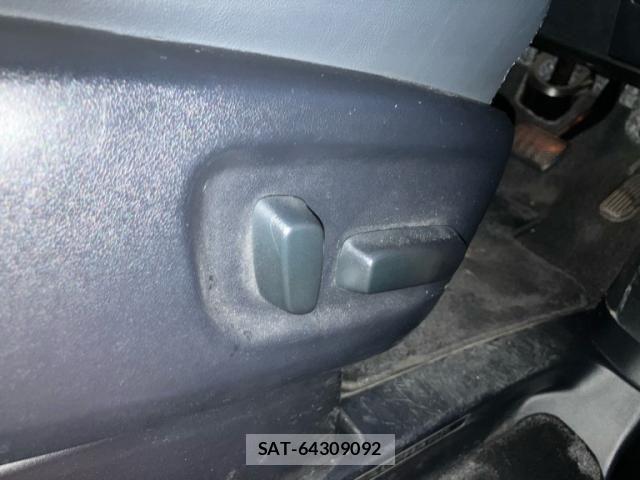 Toyota ALPHARD 2019-03 7356678-13