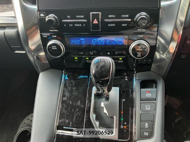 Toyota ALPHARD 2021-07 7356648-24