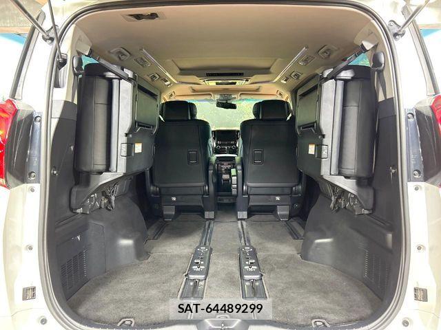 Toyota ALPHARD 2019-03 7391192-10