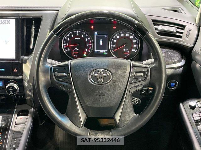 Toyota ALPHARD 2019-09 7452624-12