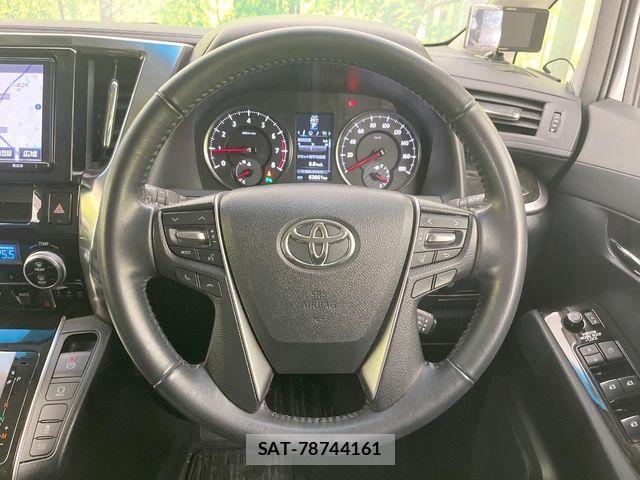 Toyota ALPHARD 2017-11 7452645-11