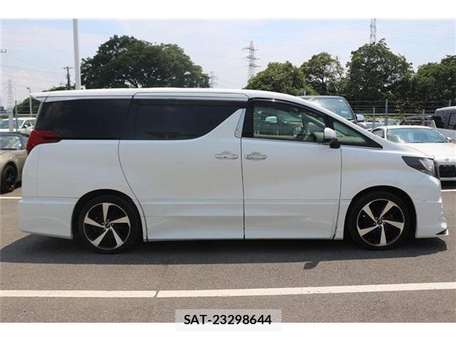 Toyota ALPHARD 2017-06 7452649-13