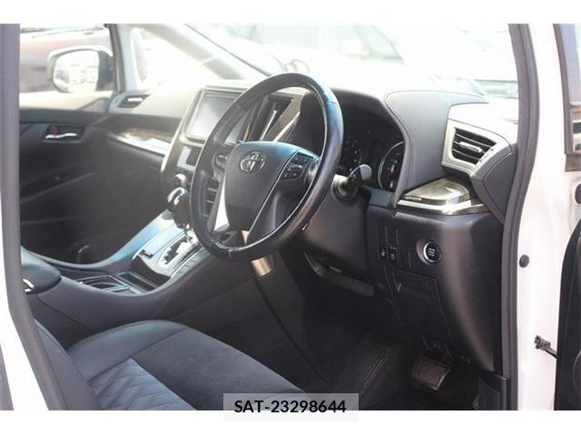 Toyota ALPHARD 2017-06 7452649-28