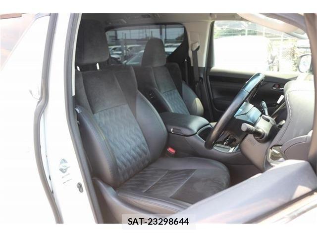 Toyota ALPHARD 2017-06 7452649-29