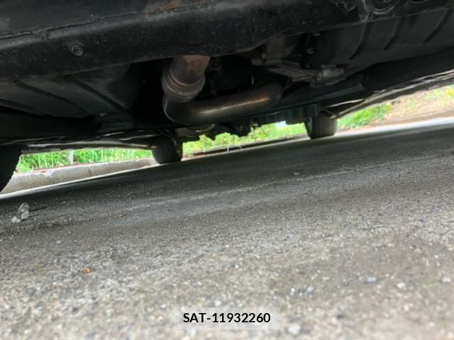 Toyota ALPHARD 2005-05 7452671-9