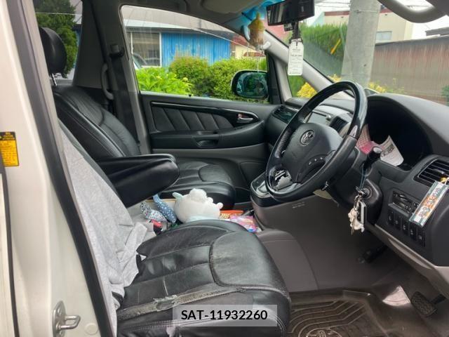 Toyota ALPHARD 2005-05 7452671-11