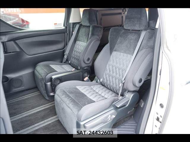 Toyota ALPHARD 2018-05 7452638-15