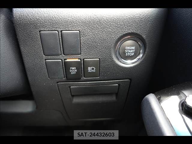 Toyota ALPHARD 2018-05 7452638-17
