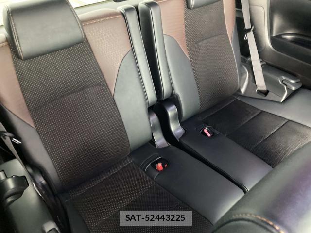 Toyota ALPHARD 2017-11 7452643-24