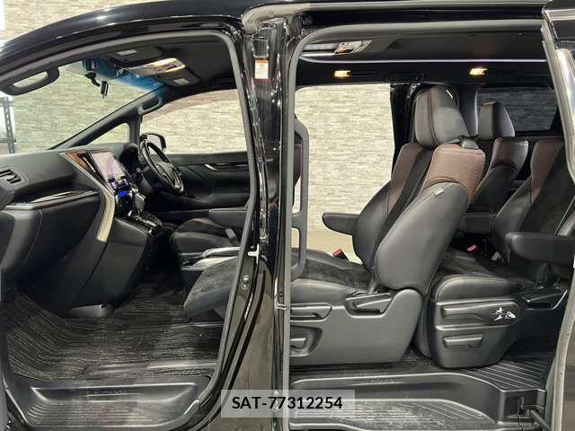 Toyota ALPHARD 2017-03 7452654-7
