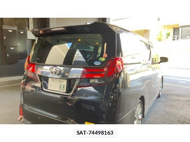 Toyota ALPHARD 2017-09 7452659-3