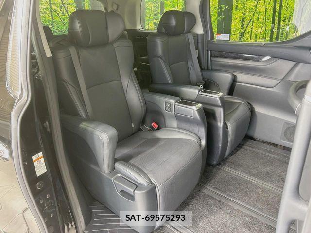 Toyota ALPHARD 2019-01 7452610-8