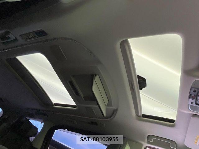 Toyota ALPHARD 2019-09 7499321-3