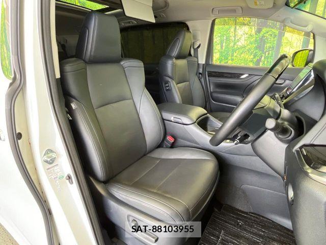 Toyota ALPHARD 2019-09 7499321-8