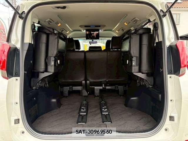Toyota ALPHARD 2016-10 7499347-16