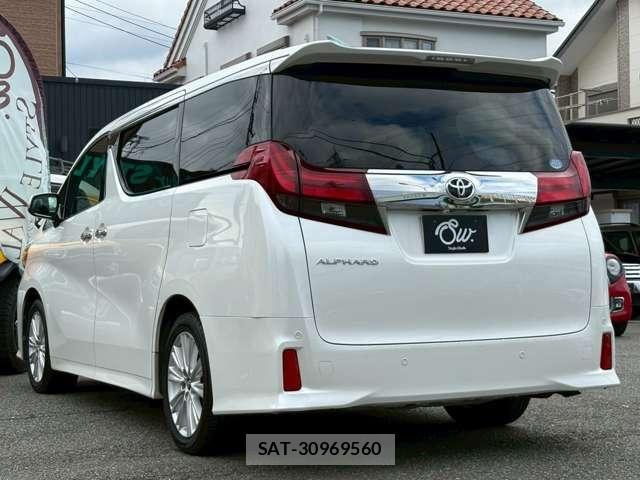 Toyota ALPHARD 2016-10 7499347-6