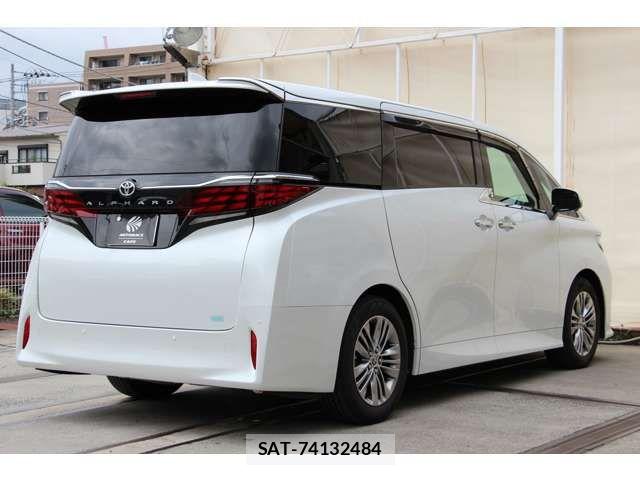 Toyota ALPHARD 2024-10 7508031-7