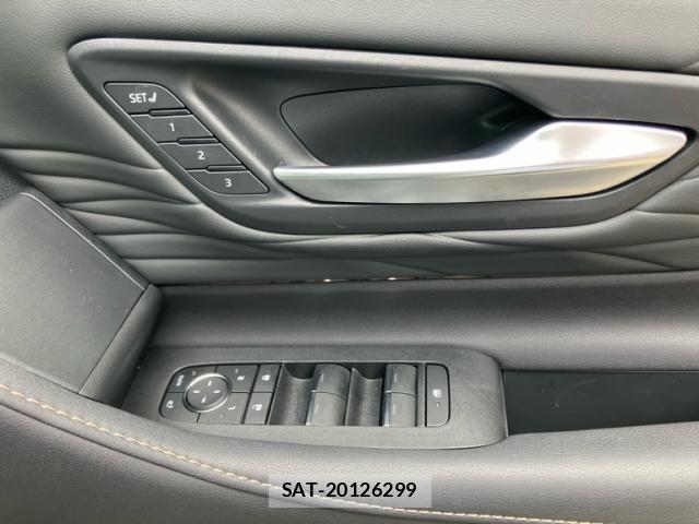 Toyota ALPHARD 2024-12 7508030-18
