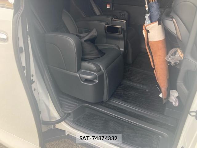Toyota ALPHARD 2025-10 7499306-11