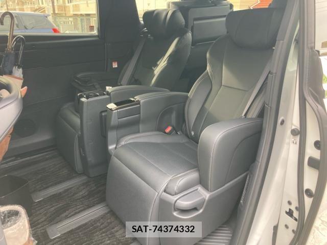 Toyota ALPHARD 2025-10 7499306-15